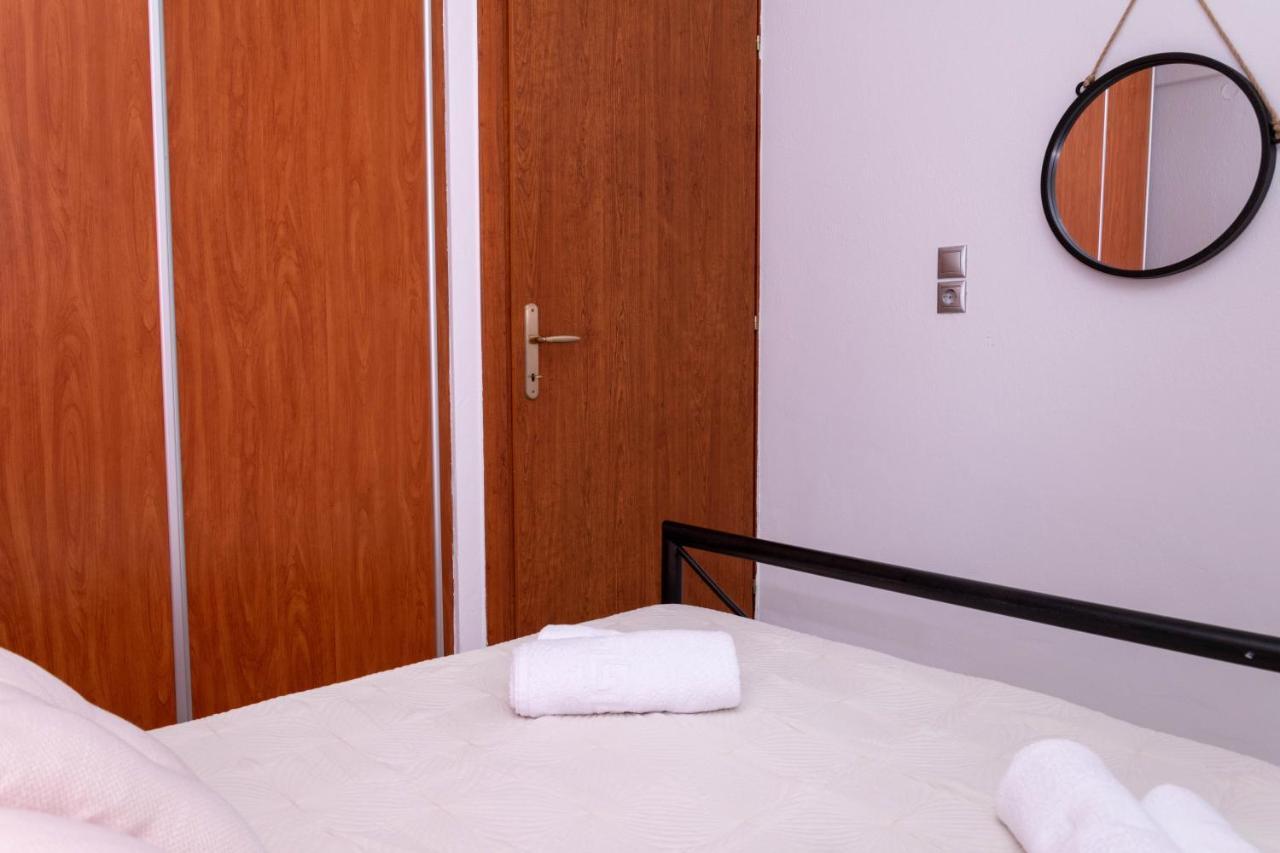 Vista Del Mare 1 Apartman Néa Róda Kültér fotó